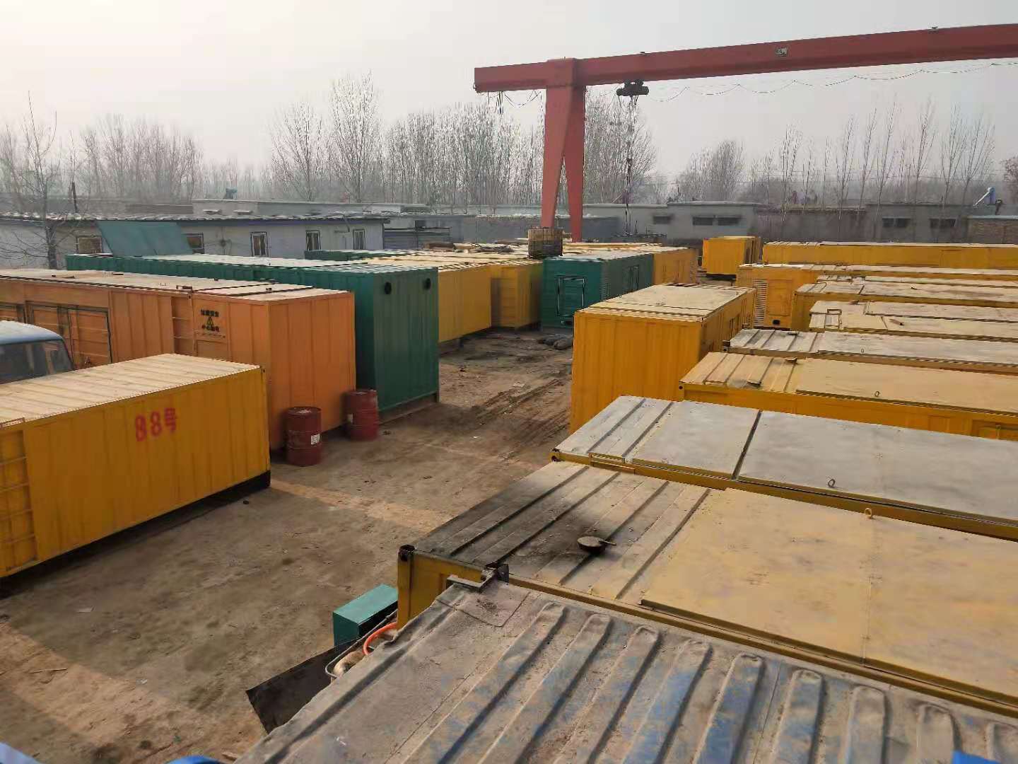 回民租赁发电机-灰尘、风沙对柴油发电机组造成哪些不良影响？