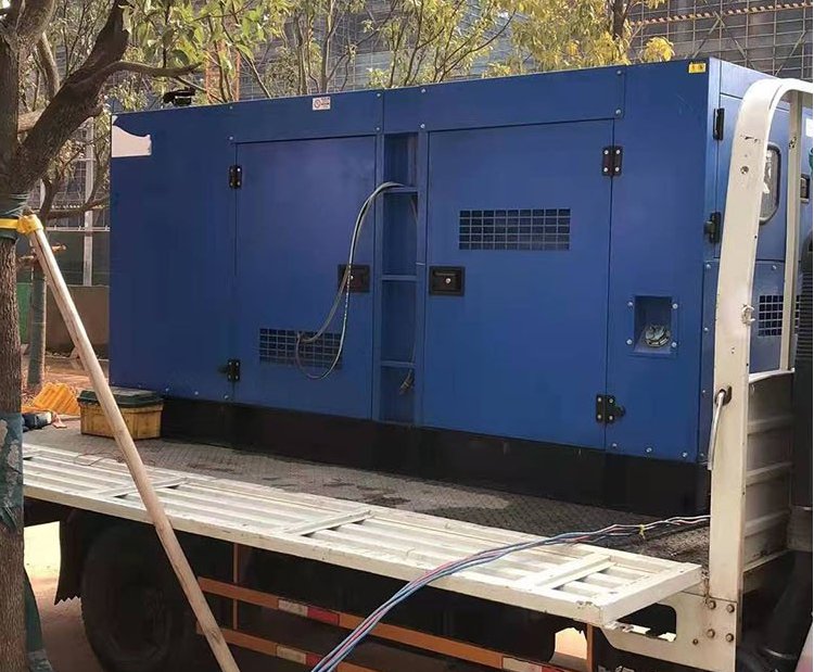 回民柴油发电机组空气滤清器多久更换一次?