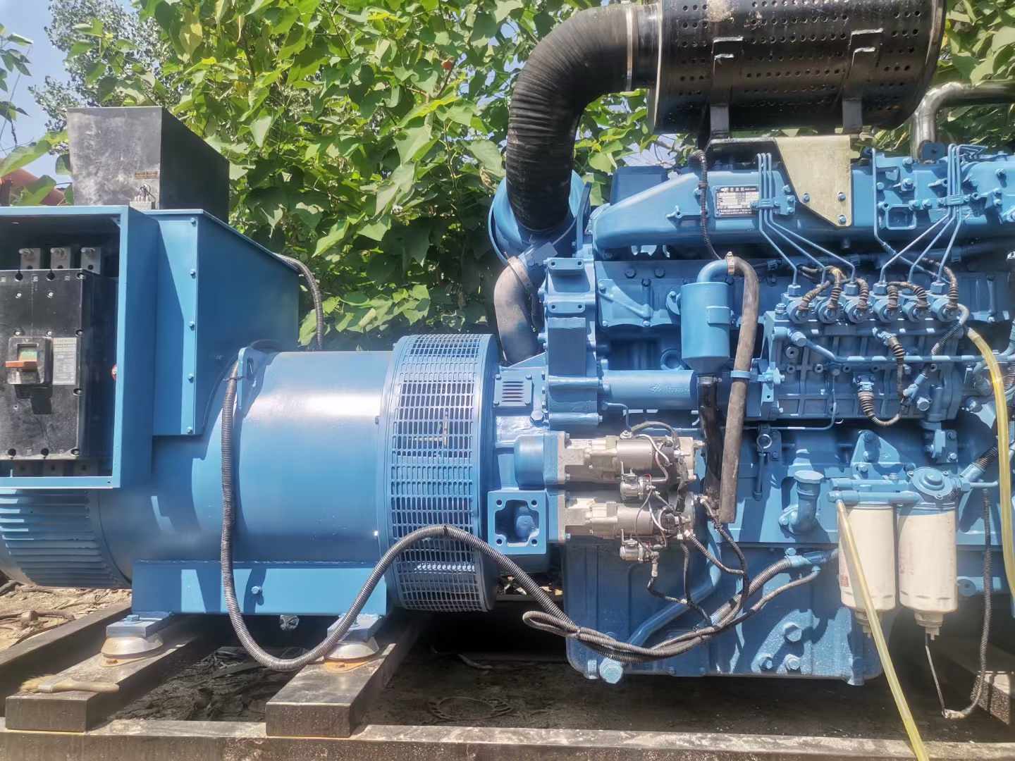 回民详细说明降低 800kW 柴油发电机输出电流波动的方法