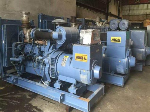 回民不同品牌的柴油发电机组冷却液可以混用吗？